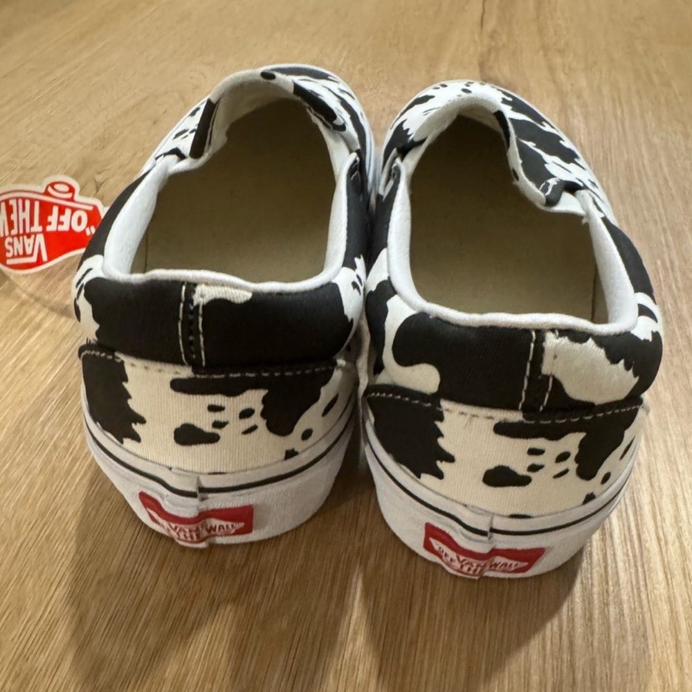Vans Black and White Classic Sneakers - Picture 3 of 5